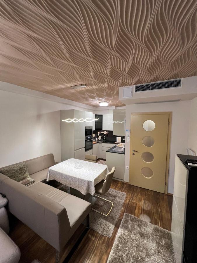 Parizsi Udvar Premium Apartman Daire Debrecen Dış mekan fotoğraf