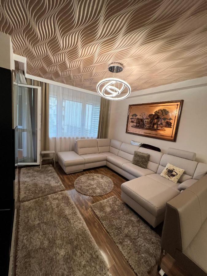 Parizsi Udvar Premium Apartman Daire Debrecen Dış mekan fotoğraf