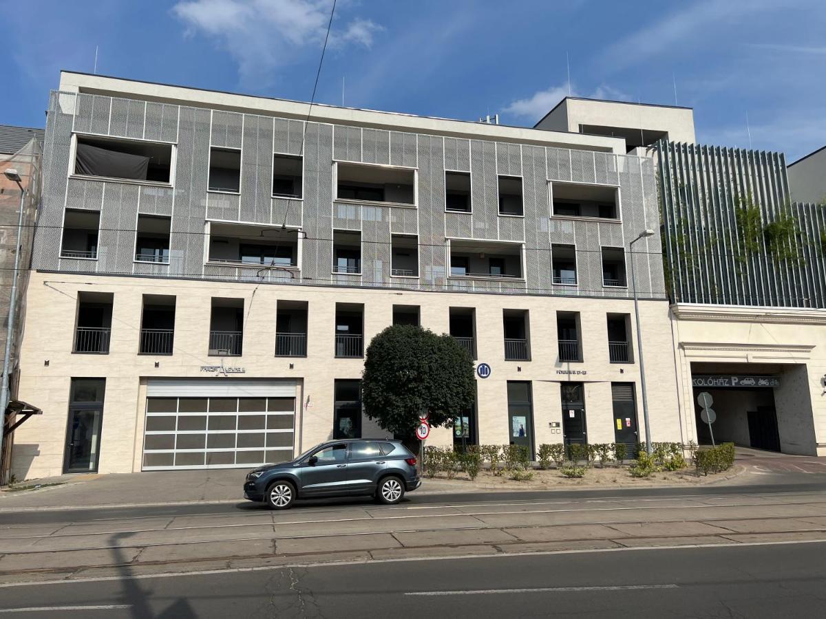 Parizsi Udvar Premium Apartman Daire Debrecen Dış mekan fotoğraf